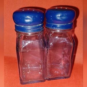 Vintage Gemco cobalt blue glass squared salt and pepper shakers (111224B)